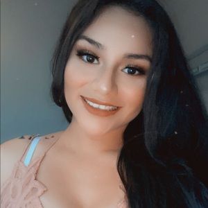Meet your Posher, Stephany
